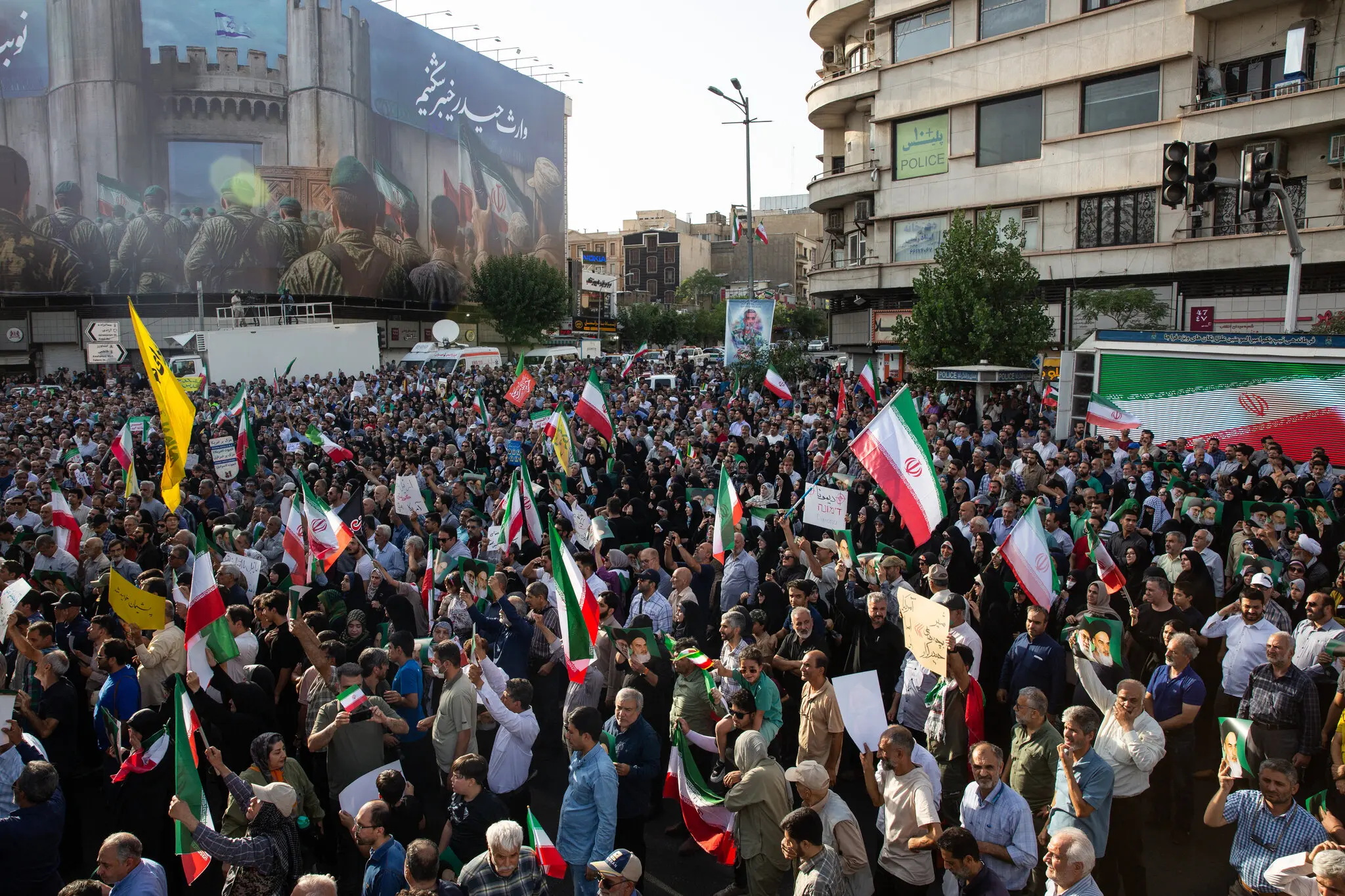 Arash Khamooshi for The New York Times